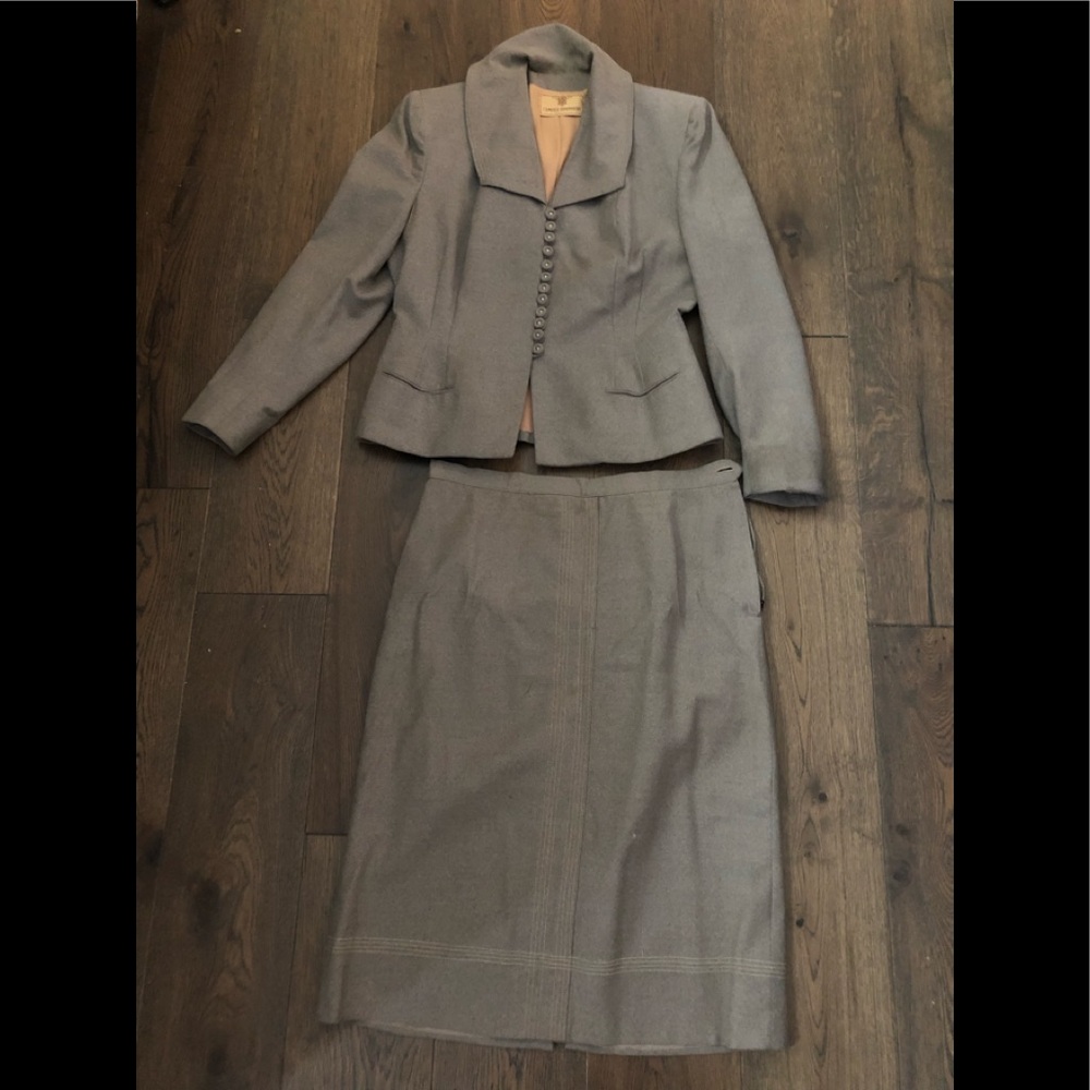 Vintage 1940s or 1950s gray Gimbel Brothers wool suit Size medium
